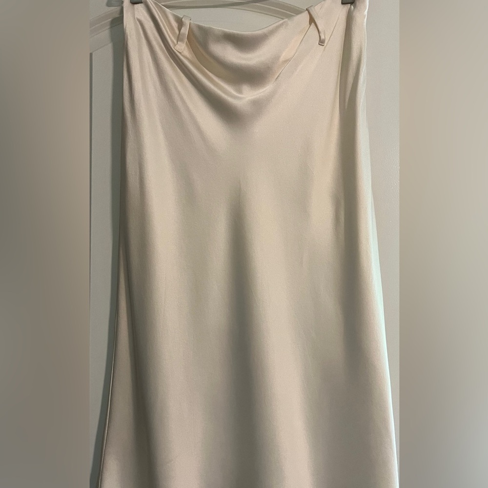 Brand new 💯 silk skirt